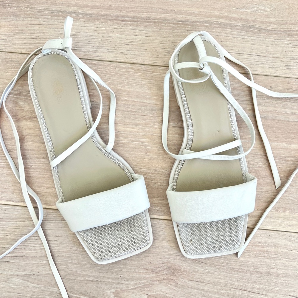 VINCE sandals / ivory leather Layla ankle wrap sandals / size 9.5 - Picture 3 of 6